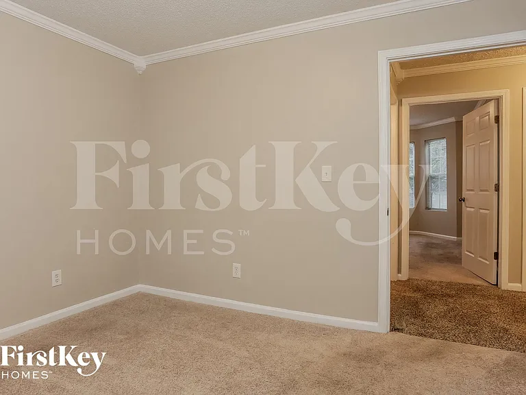 604 Rays Ln SE — Photo 12