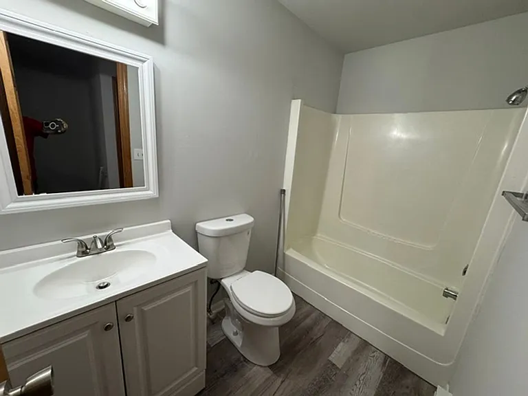 1694 Molitor Road — Photo 15