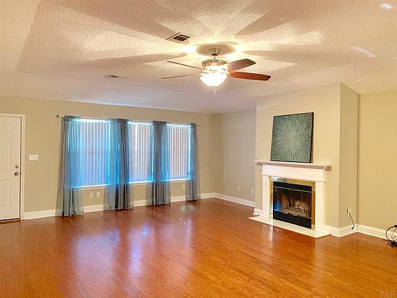 2nd image of 117 Mirabelle Cir