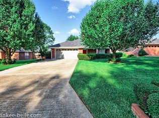 8933 Twelve Oaks Dr, Shreveport, LA 71118