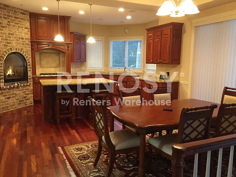 2470 Arnold Palmer Dr — Photo 17