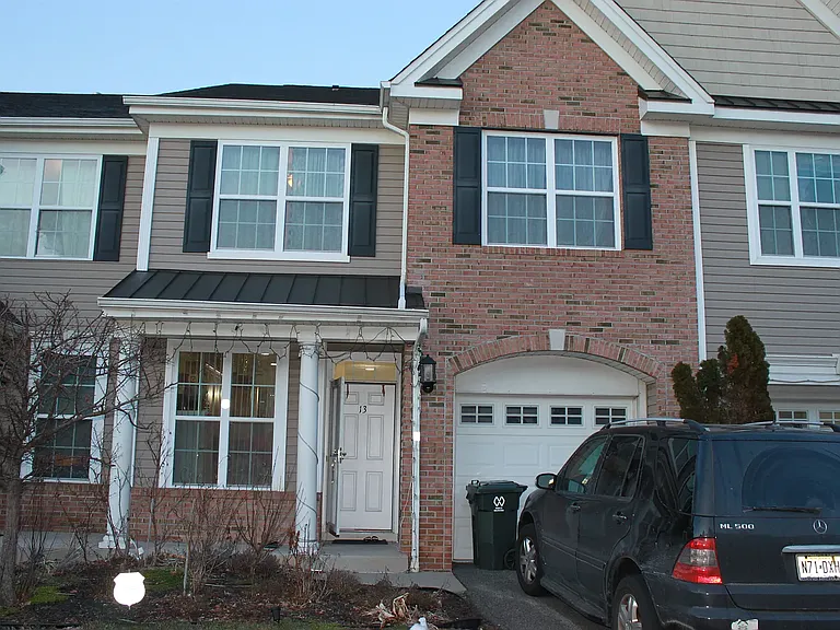 13 Vincent Behan Blvd #13 — Photo 1