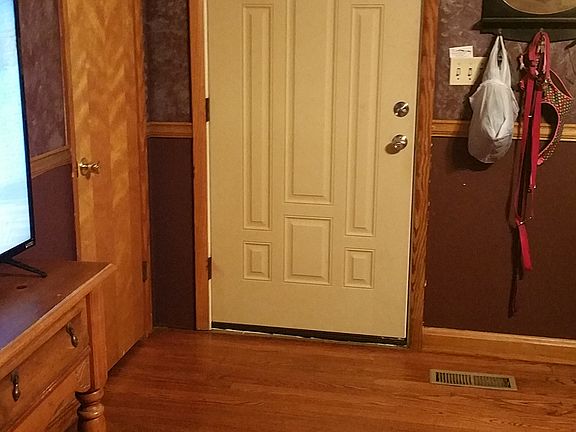 2nd image of 107 Woodall Ln