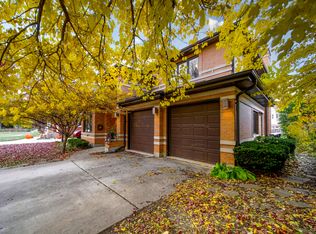 910 W Talcott Rd, Park Ridge, IL 60068