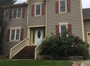 106 Sandy Creek Ct, Cary, NC 27519