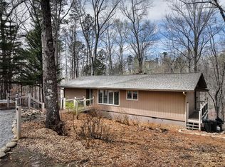 32 Commodore Dr, Salem, SC 29676