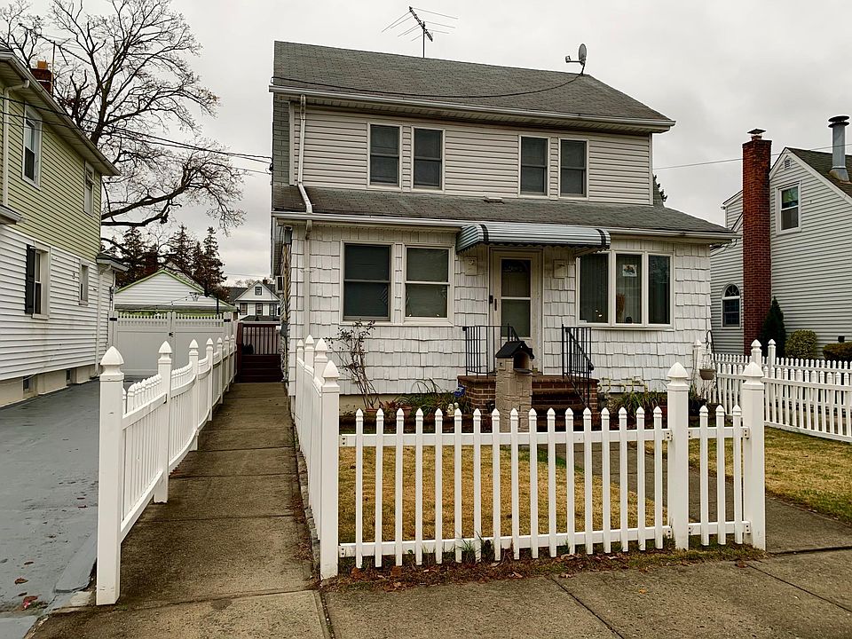 1st image of 34 Spruce St