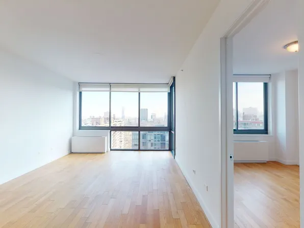 808 Columbus Avenue image 1 of 9