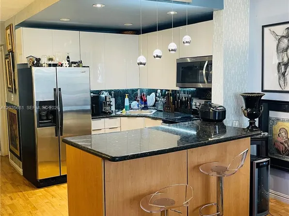 1800 79th Street Cswy APT A304, North Bay Village, FL 33141