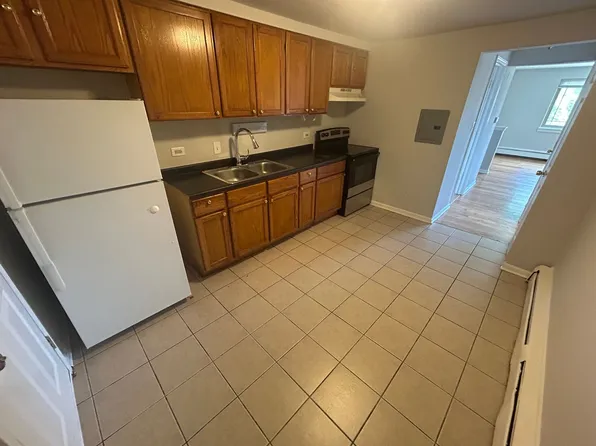 2116 13th Avenue, 2116 S 13th Ave APT 2S, Broadview, IL 60155