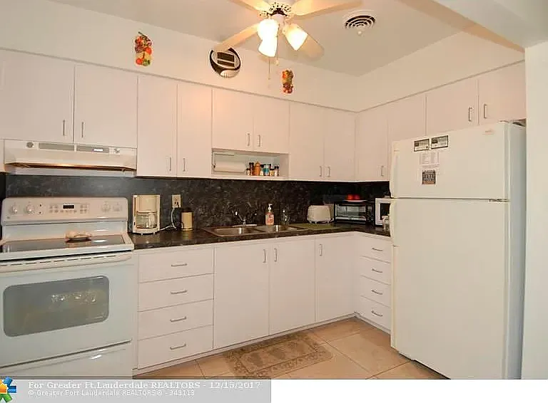 2702 Pierce St #8 — Photo 11