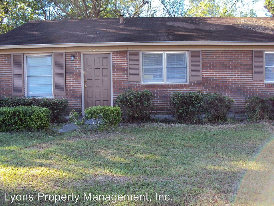 1st image of 727 Woodlawn Dr