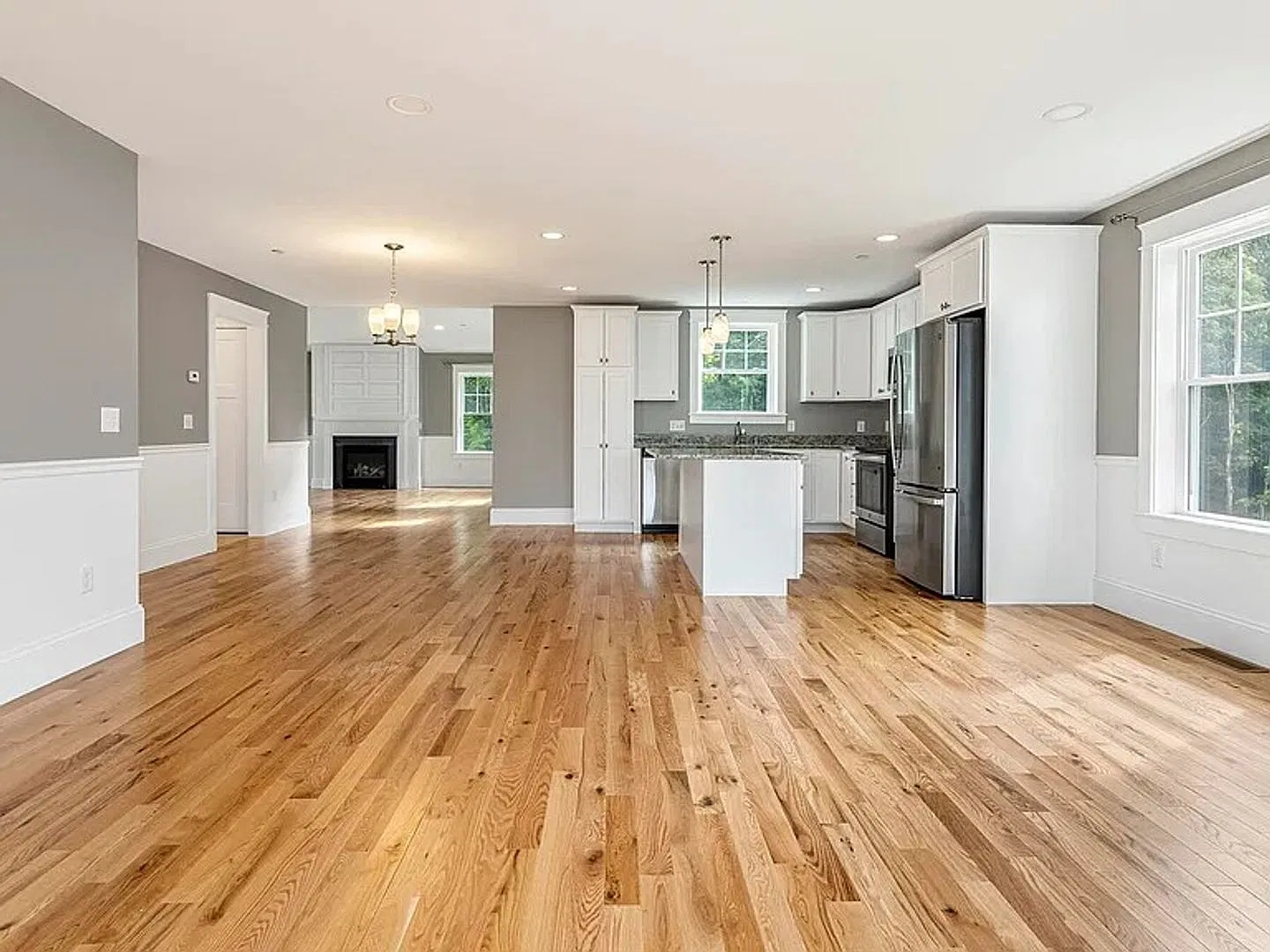 Gorgeous 55+ Townhome — Photo 4