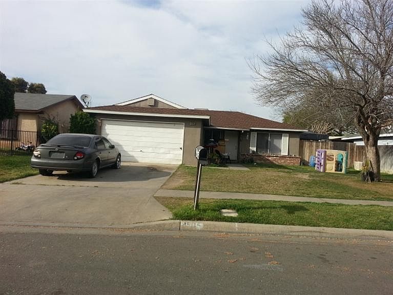 1st image of 4505 E Kaviland Ave