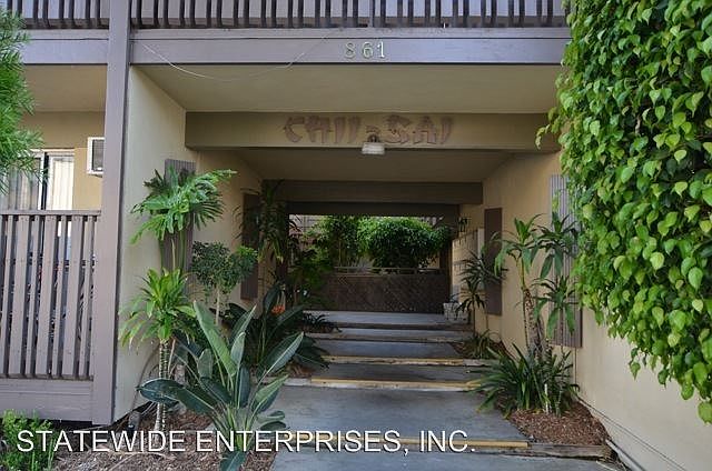 2nd image of 861 Bringham Ave APT 5