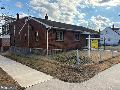 1040 Indiana Ave Photo 1