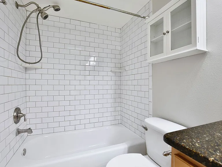 2942 Plaza Terrace Dr — Photo 14