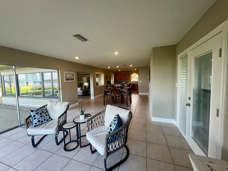 33911 Shady Acres Rd — Photo 15