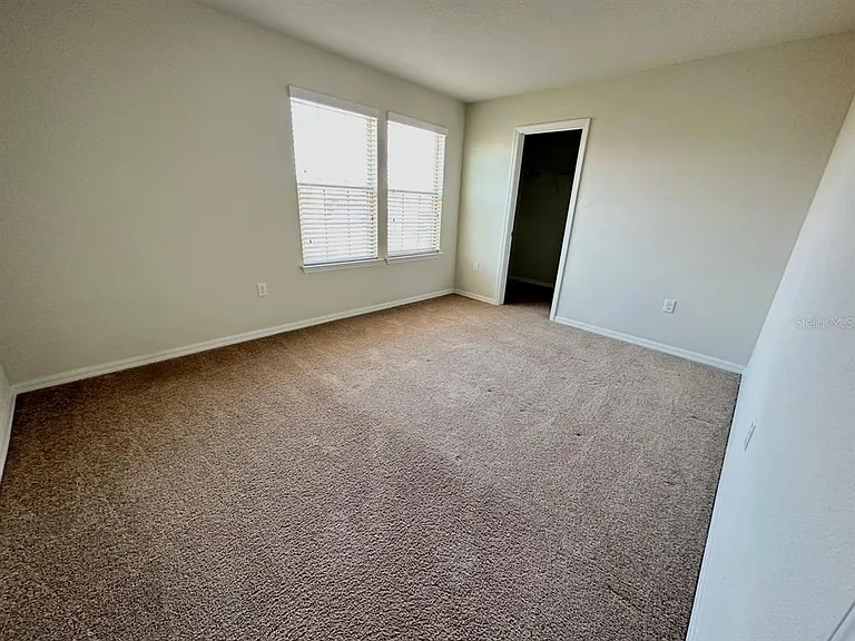 3596 Southern Cross Loop — Photo 9