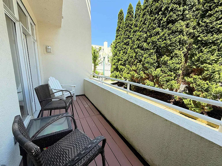 7701 Atlantic Ave #65 — Photo 9