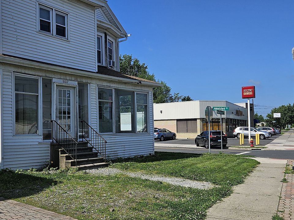1st image of 937 New Britain Avenue