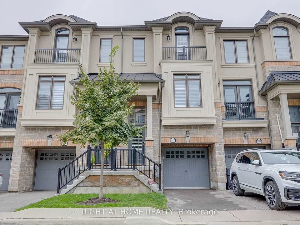 1142 Beachcomber Rd