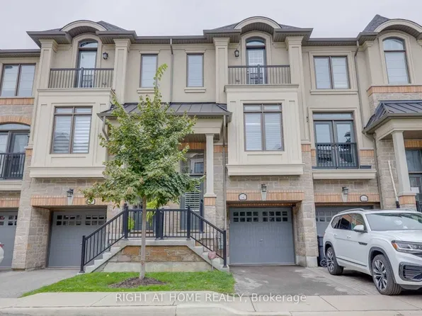 1142 Beachcomber Rd, Mississauga, ON L5G 0B5