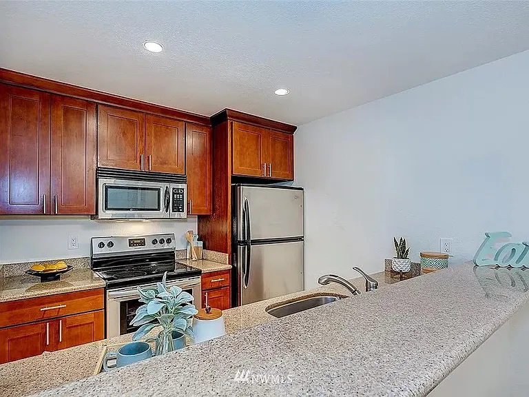14609 NE 45th St #E7 — Photo 25