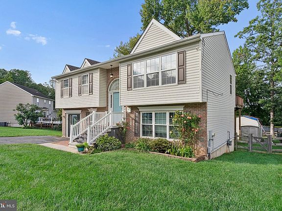 4th image of 127 Independence Dr