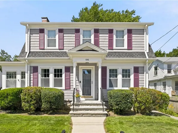 646 New Boston Rd, Fall River, MA 02720