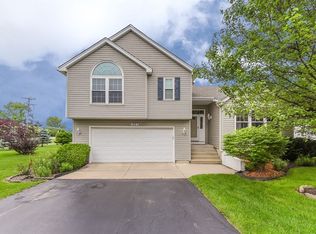1003 Trillium Ln, Bartlett, IL 60103