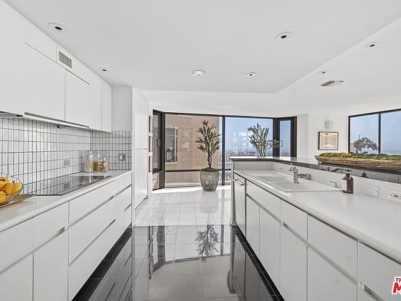 3rd image of 4265 Marina City Dr #Penthouse 8