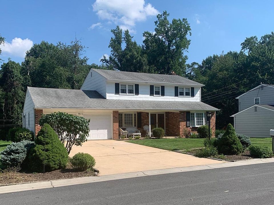 1st image of 1 Chapel Hill Dr