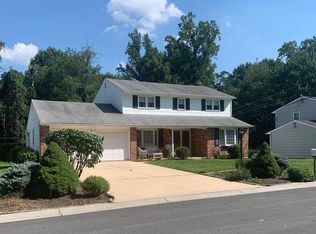 1 Chapel Hill Dr, Newark, DE 19711