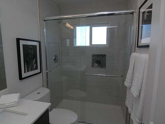 3rd image of 4657 Felton St #3