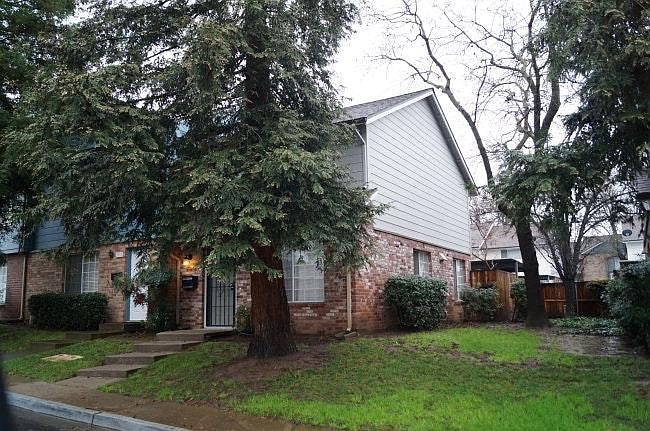1st image of 3950 Oak Villa Cir