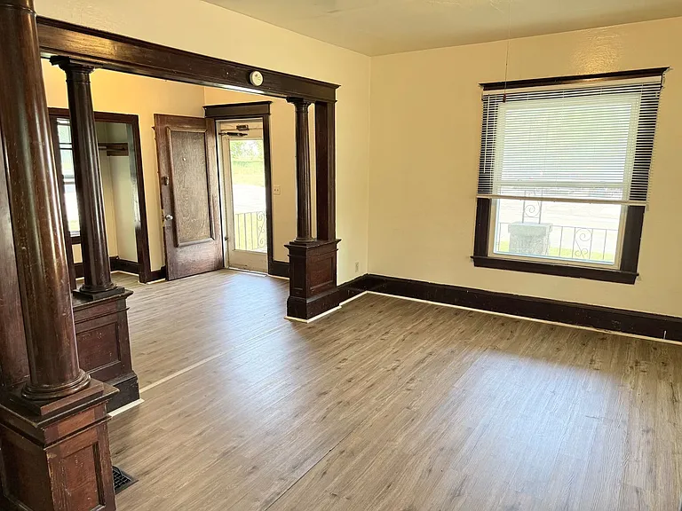 3102 Francis St — Photo 3