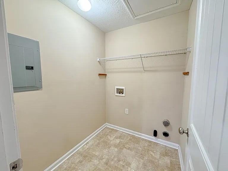 117 Buckhaven Way — Photo 16