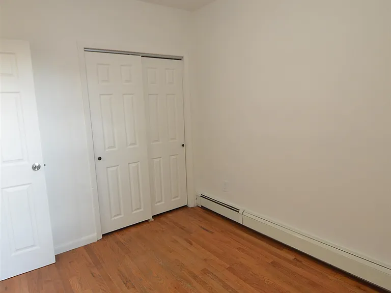 241 Randolph Ave #2 — Photo 16