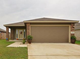 1518 Windridge Dr, Lockhart, TX 78644