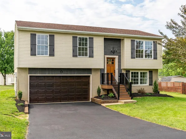 350 Steven Dr, York, PA 17406