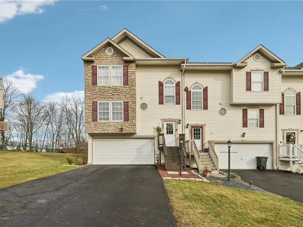 892 Talon Ct, Leechburg, PA 15656