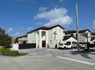 17870 NW 90th Pl, Hialeah, FL 33018