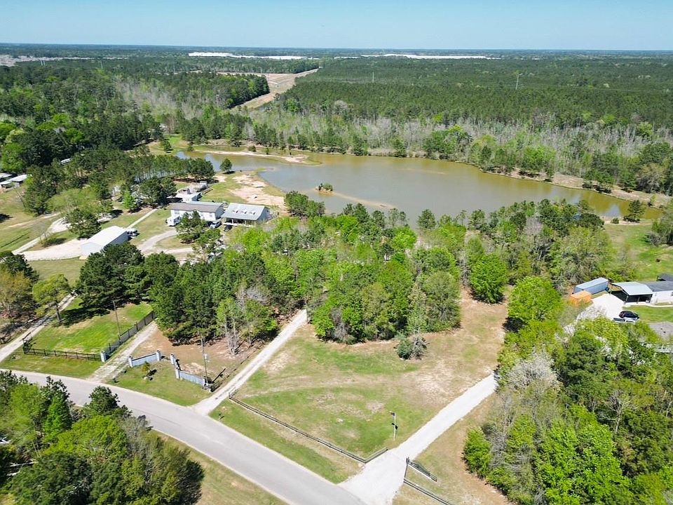1st image of 20065 Spring Hill Ln