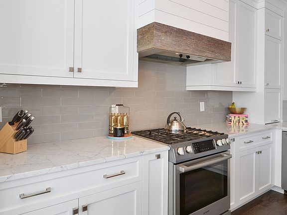 Marble counter gas range!