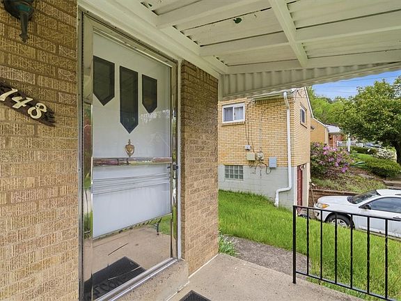 3rd image of 148 Dorothy Dr