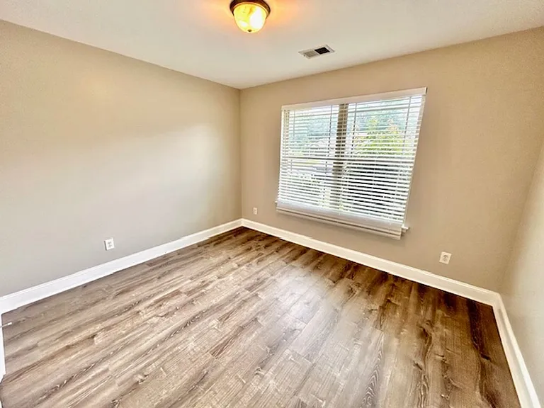 1089 Burwell Rd — Photo 31