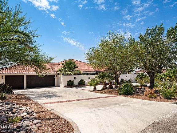 3rd image of 6104 Pinehurst Dr