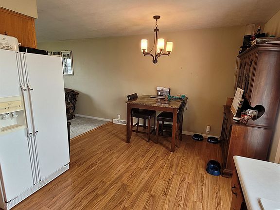 4th image of 3002 Pawnee Ave