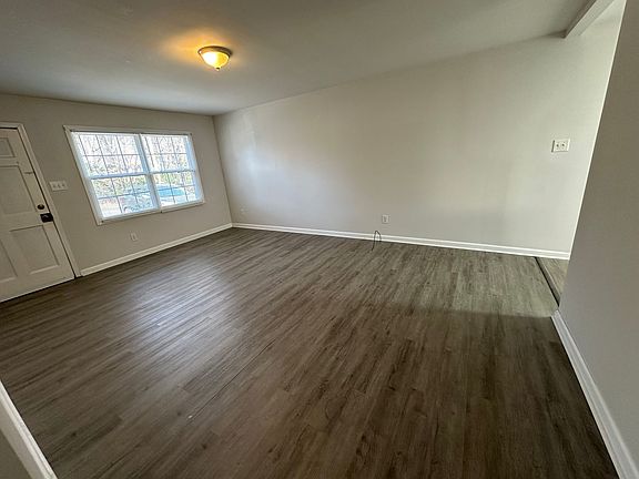 4th image of 616 Davie Ave APT A